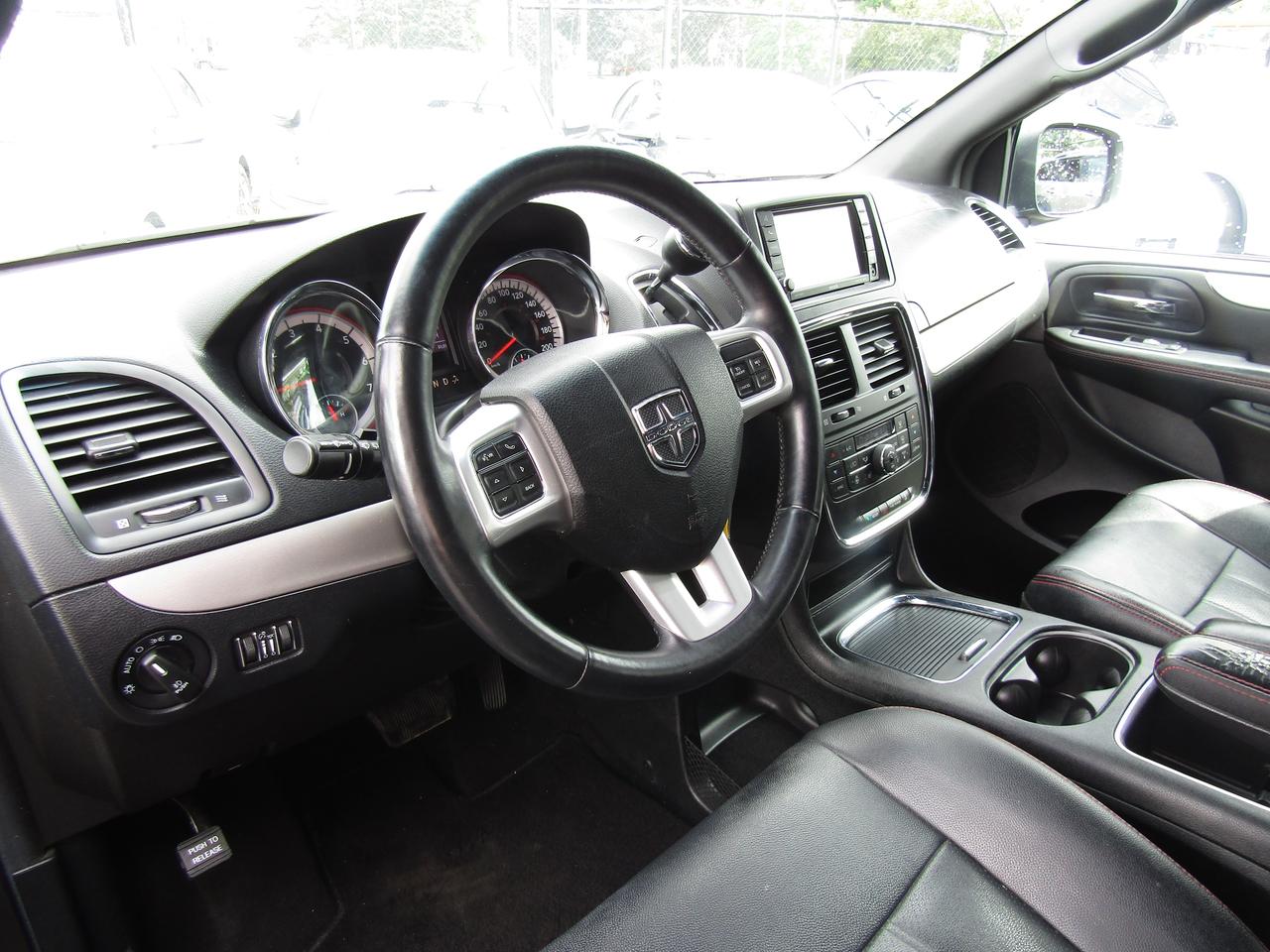 2017 Dodge Grand Caravan GT,7Pass,DVD,Navi,Blind Spot,Leather,Camera,*One Owner*Certified* Photo