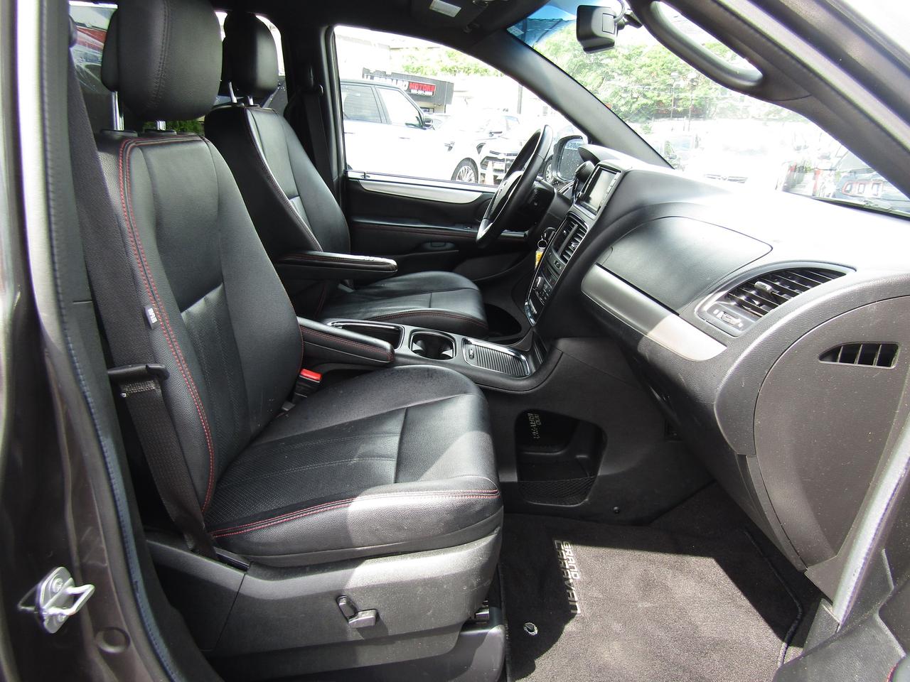 2017 Dodge Grand Caravan GT,7Pass,DVD,Navi,Blind Spot,Leather,Camera,*One Owner*Certified* Photo