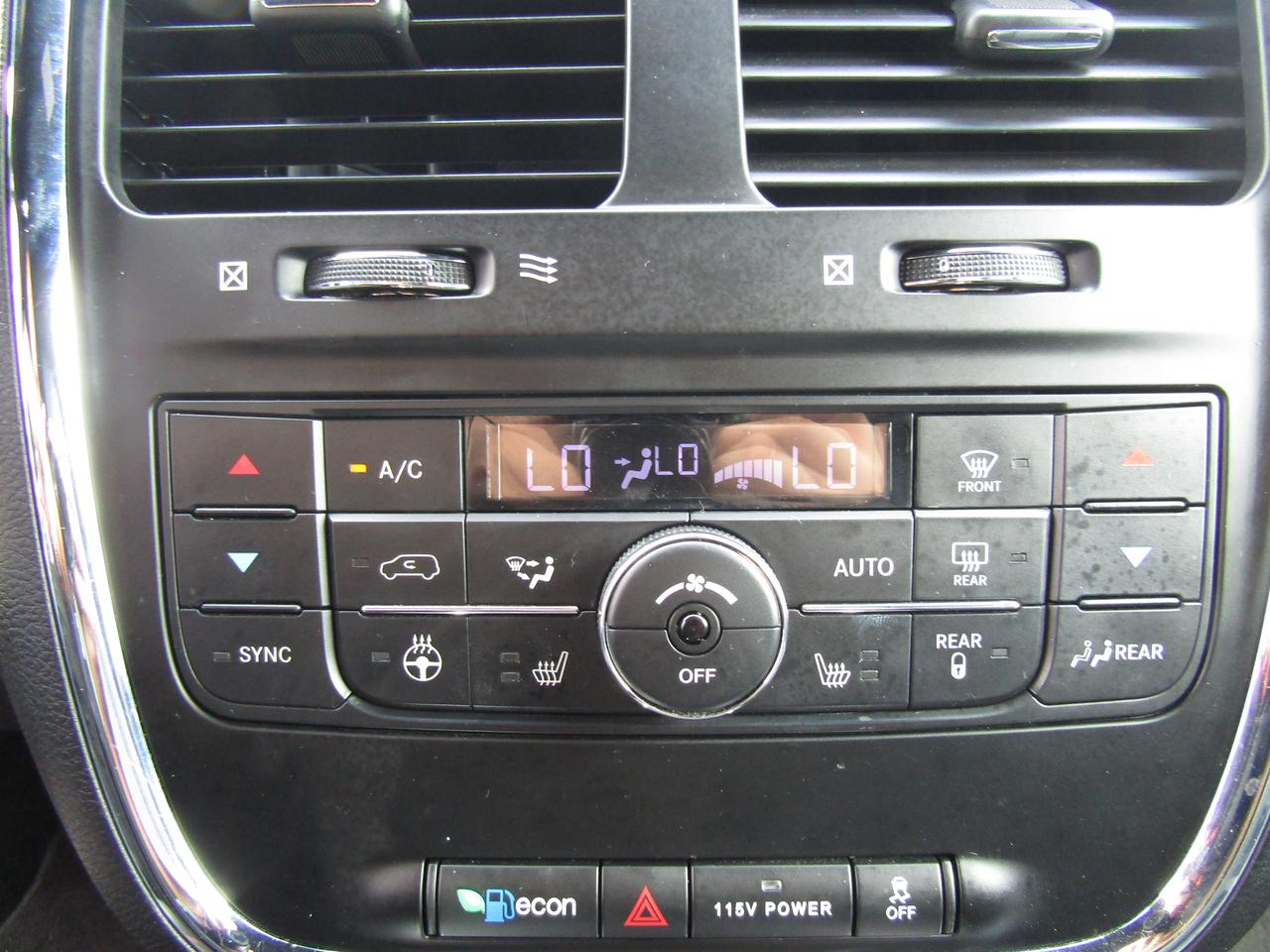 2017 Dodge Grand Caravan GT,7Pass,DVD,Navi,Blind Spot,Leather,Camera,*One Owner*Certified* Photo