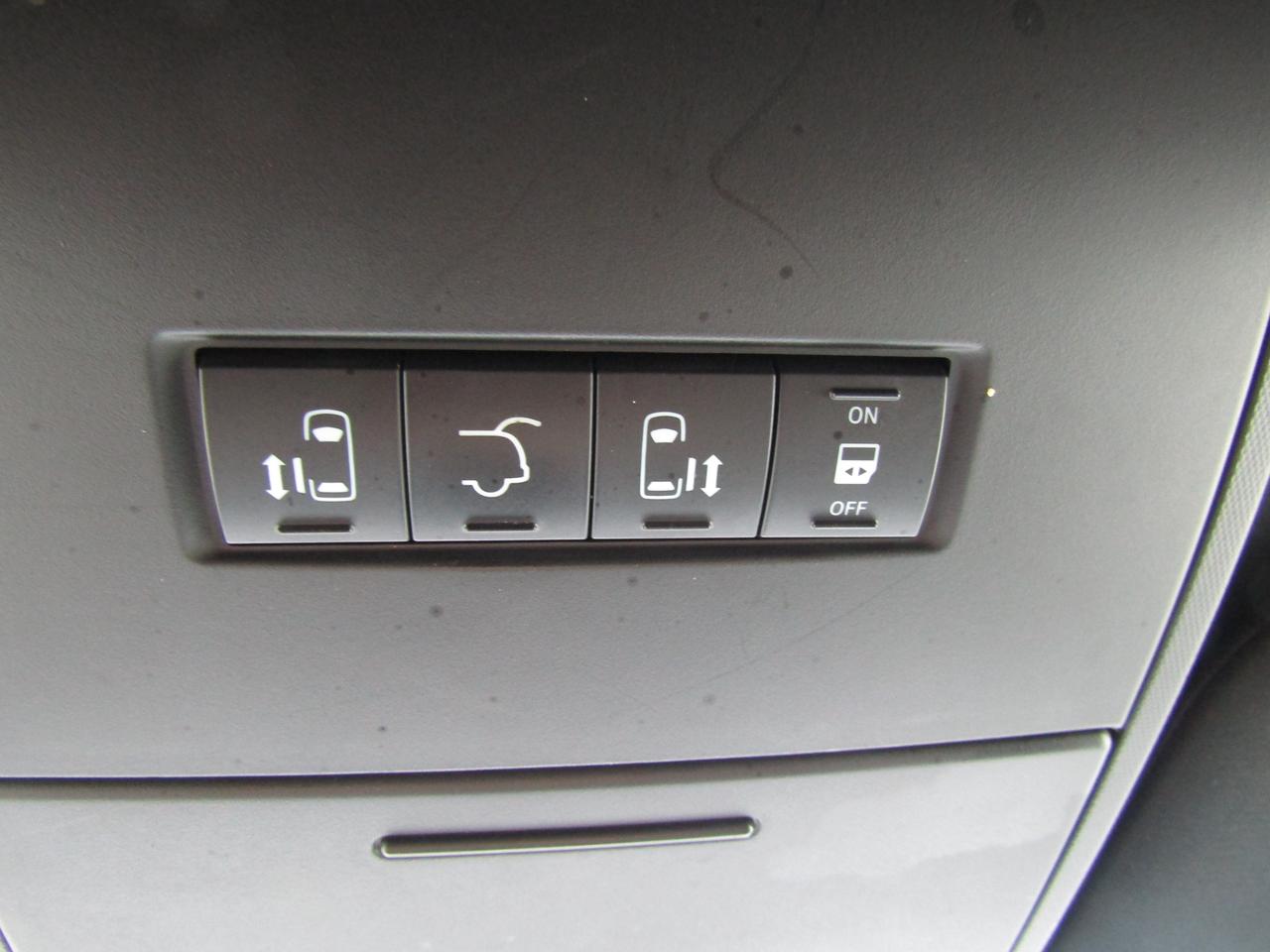 2017 Dodge Grand Caravan GT,7Pass,DVD,Navi,Blind Spot,Leather,Camera,*One Owner*Certified* Photo