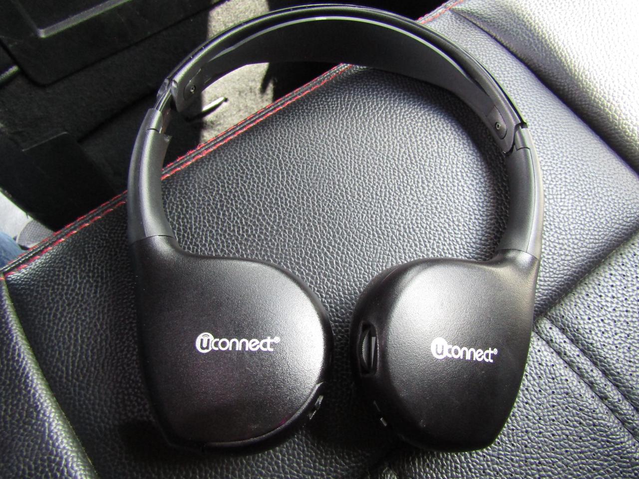 2017 Dodge Grand Caravan GT,7Pass,DVD,Navi,Blind Spot,Leather,Camera,*One Owner*Certified* Photo