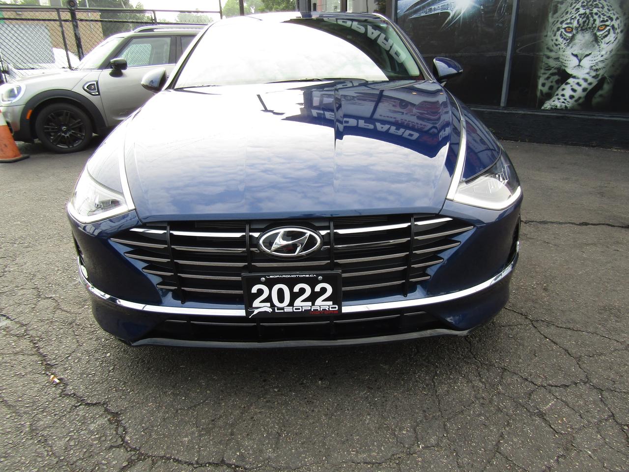 2022 Hyundai Sonata preferred ,Blind Spot, Lane Assist, Camera, Bluetooth, *One Owner*Certified* Photo5