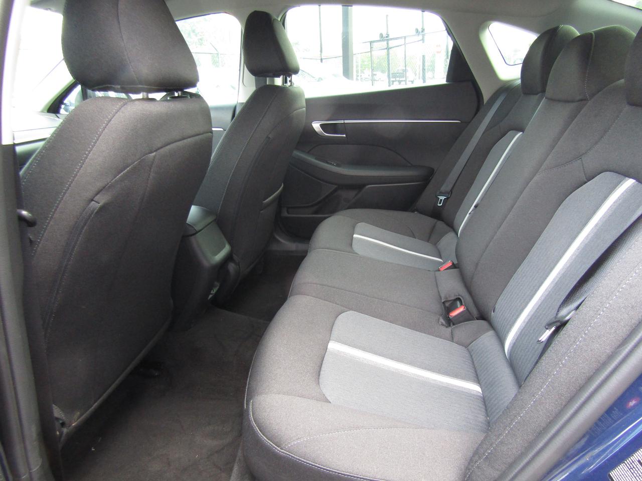 2022 Hyundai Sonata preferred ,Blind Spot, Lane Assist, Camera, Bluetooth, *One Owner*Certified* Photo