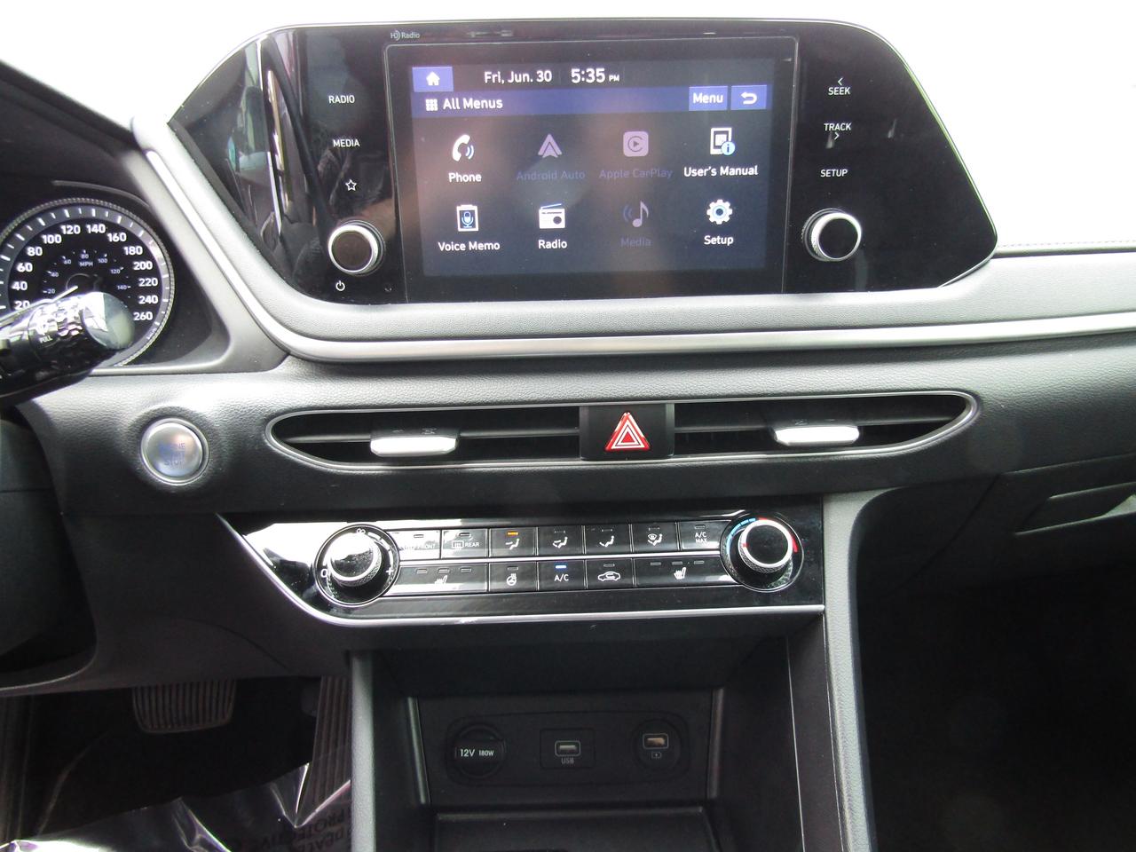 2022 Hyundai Sonata preferred ,Blind Spot, Lane Assist, Camera, Bluetooth, *One Owner*Certified* Photo