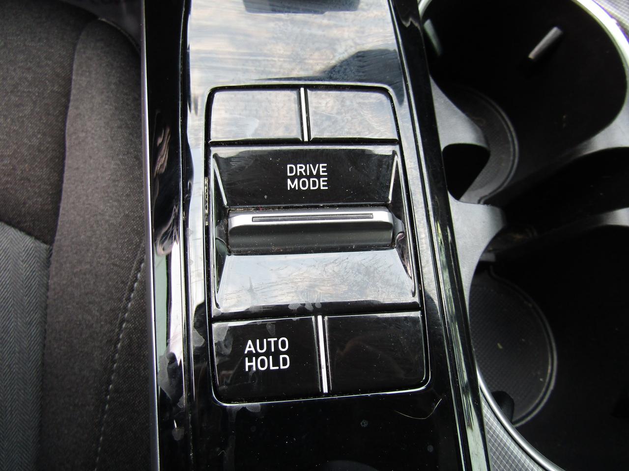 2022 Hyundai Sonata preferred ,Blind Spot, Lane Assist, Camera, Bluetooth, *One Owner*Certified* Photo