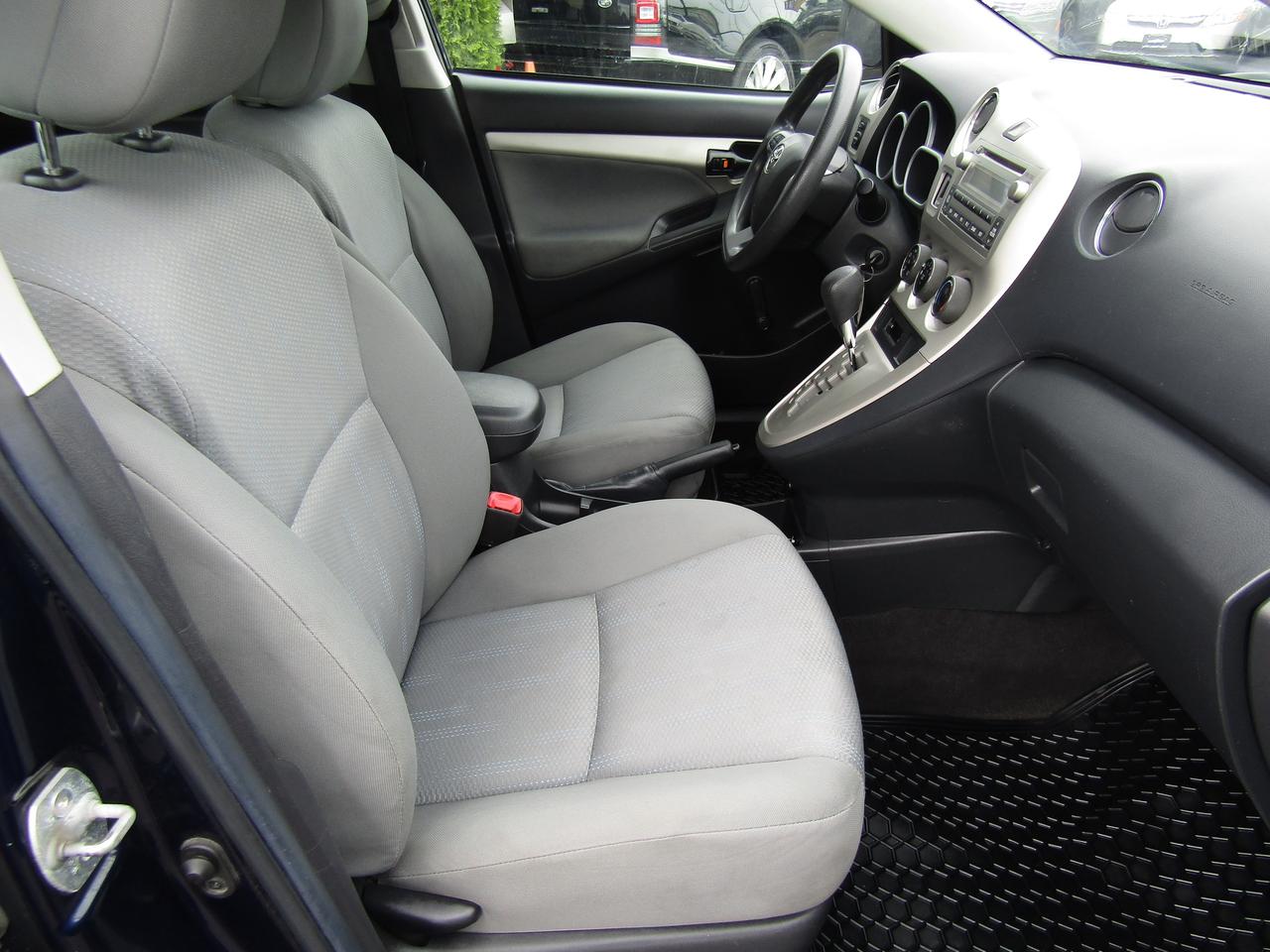 2011 Toyota Matrix CE,Climate Ctrl,Automatic Trans*No Accident*Certified* Photo