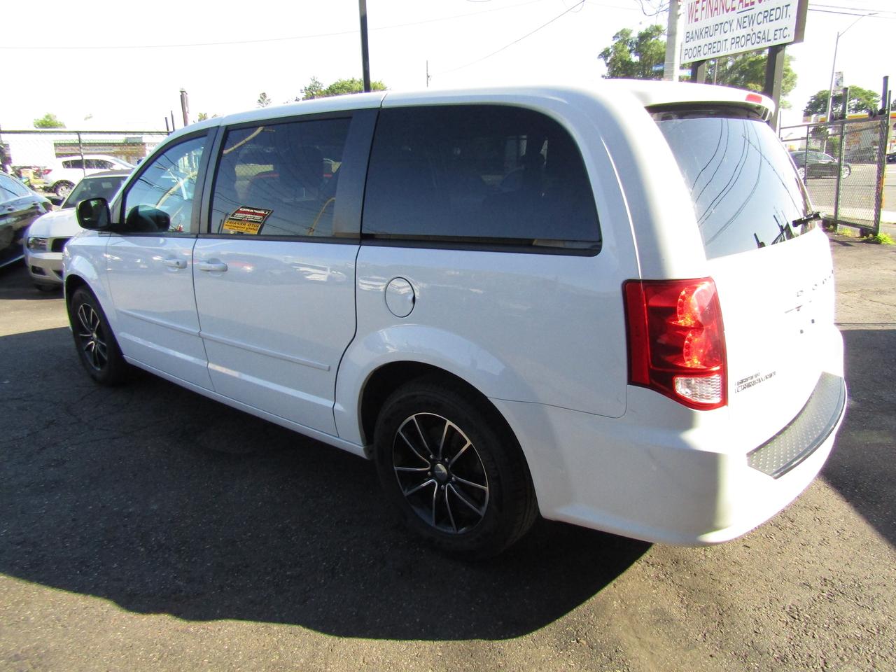 2014 Dodge Grand Caravan SXT,7Pass,Navi,Camera,DVD,Bluetooth*Certified* Photo4