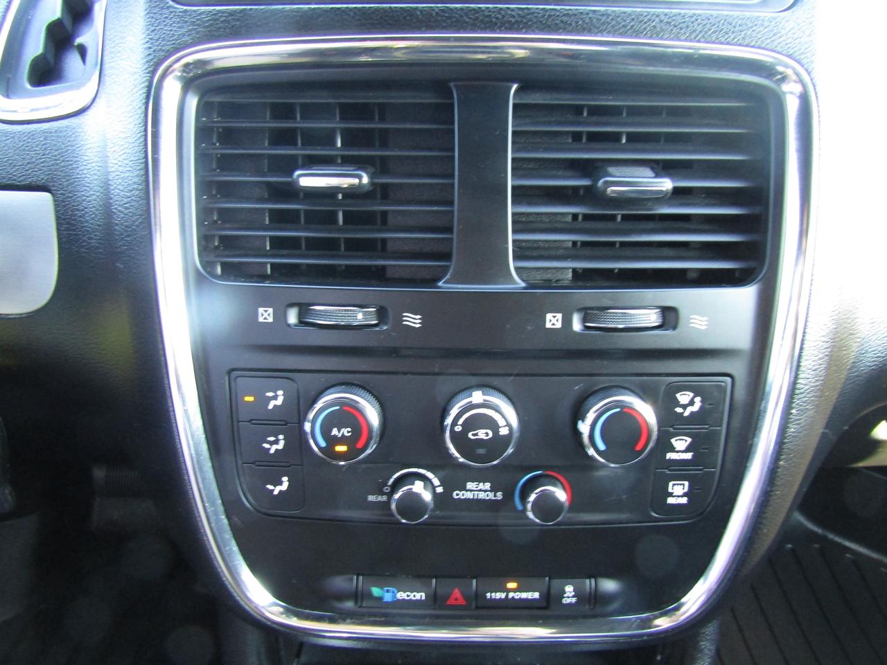 2014 Dodge Grand Caravan SXT,7Pass,Navi,Camera,DVD,Bluetooth*Certified* Photo