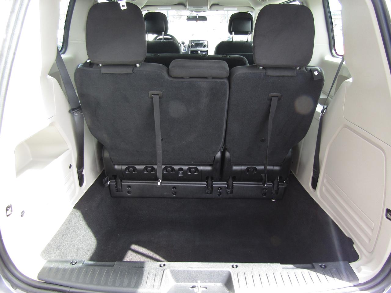2016 Dodge Grand Caravan SE,7Passengers,Cruise Ctrl,Pwr Windows,LOW KM*Certified* Photo