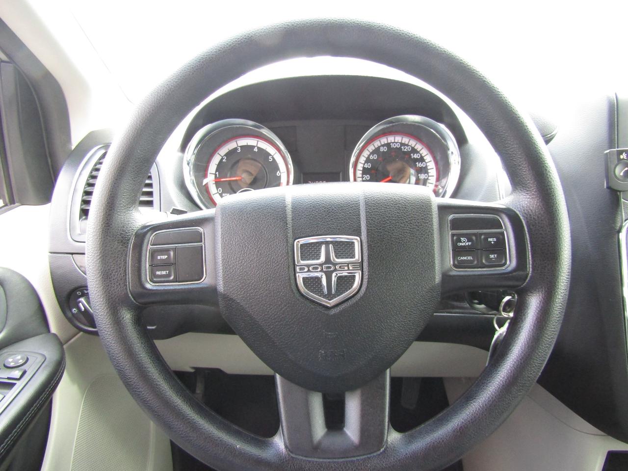 2016 Dodge Grand Caravan SE,7Passengers,Cruise Ctrl,Pwr Windows,LOW KM*Certified* Photo