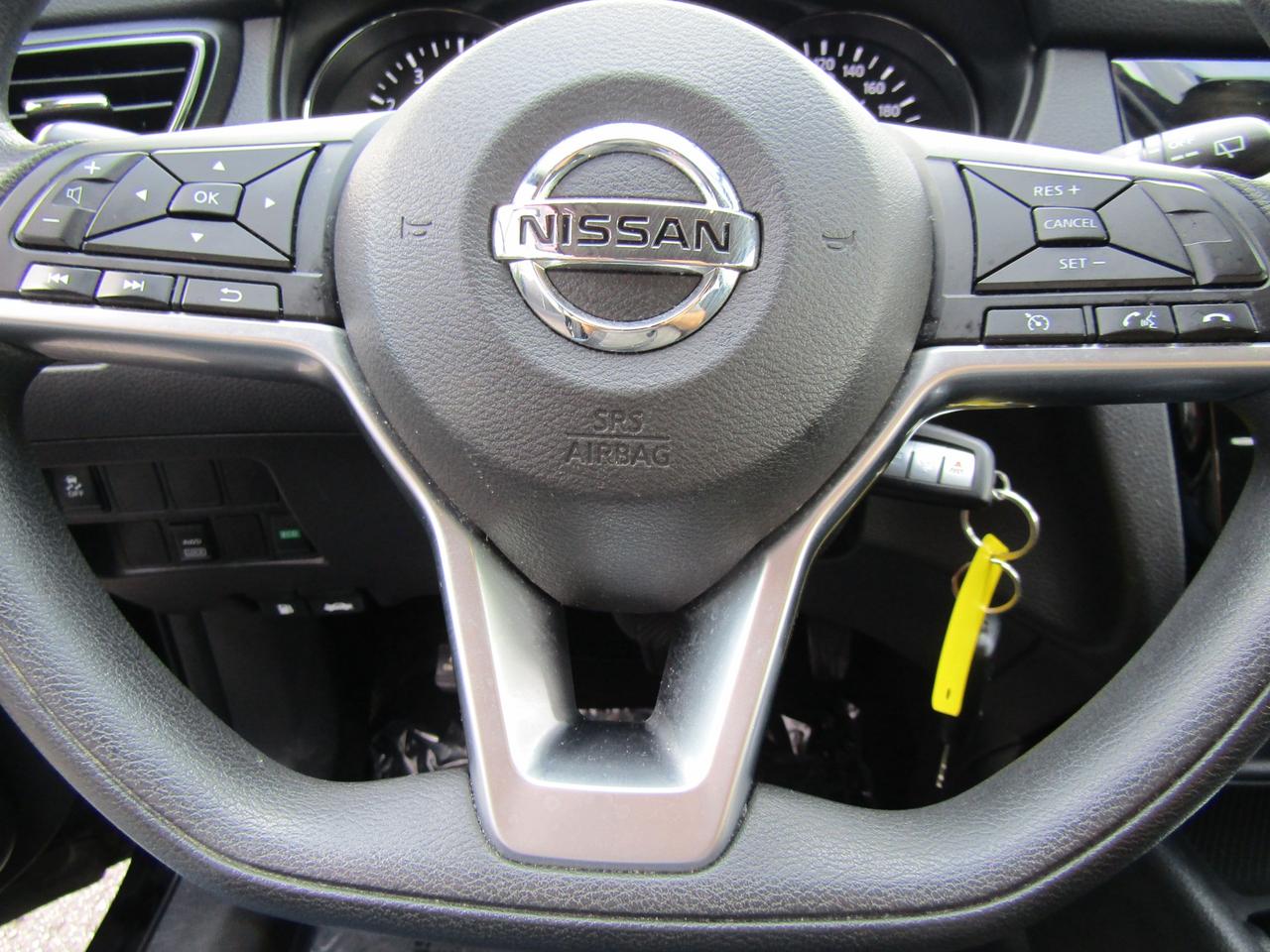 2017 Nissan Qashqai S,AWD,Camera,Heated Seats,Bluetooth,Alloy*Certified* Photo
