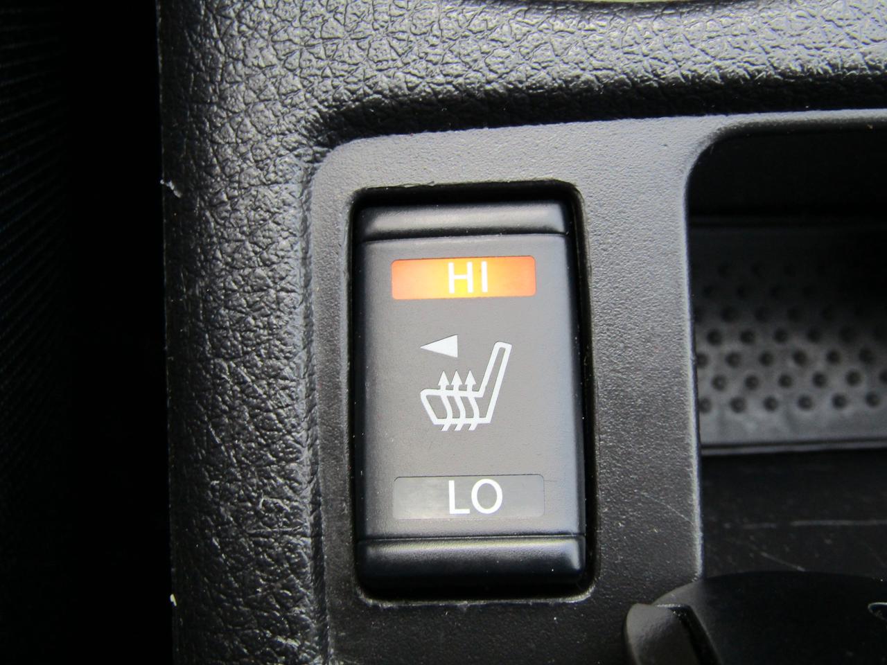 2017 Nissan Qashqai S,AWD,Camera,Heated Seats,Bluetooth,Alloy*Certified* Photo