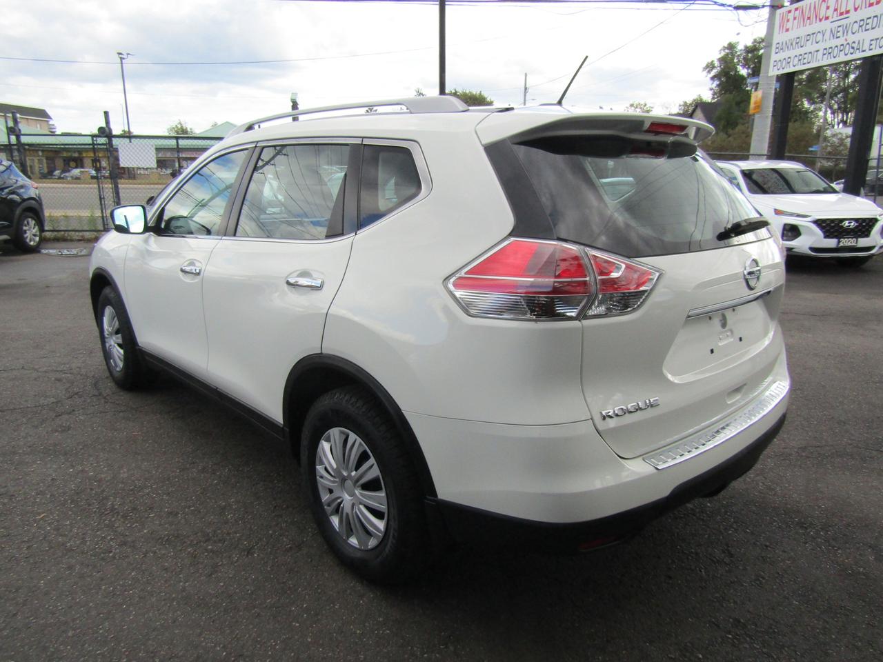 2016 Nissan Rogue SV,Camera,Bluetooth,Heated Seats,Push to Start*Certified* Photo4