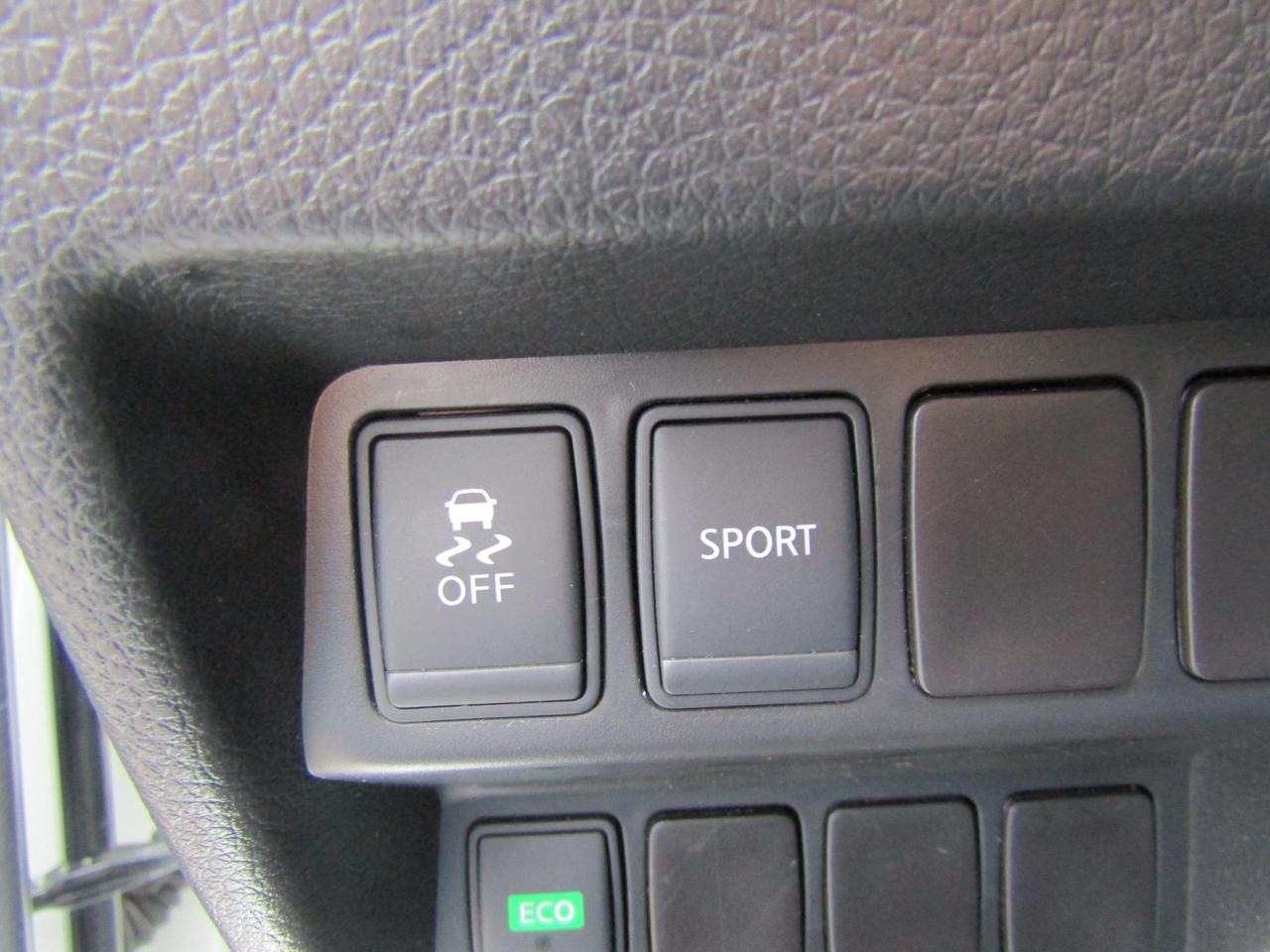 2016 Nissan Rogue SV,Camera,Bluetooth,Heated Seats,Push to Start*Certified* Photo