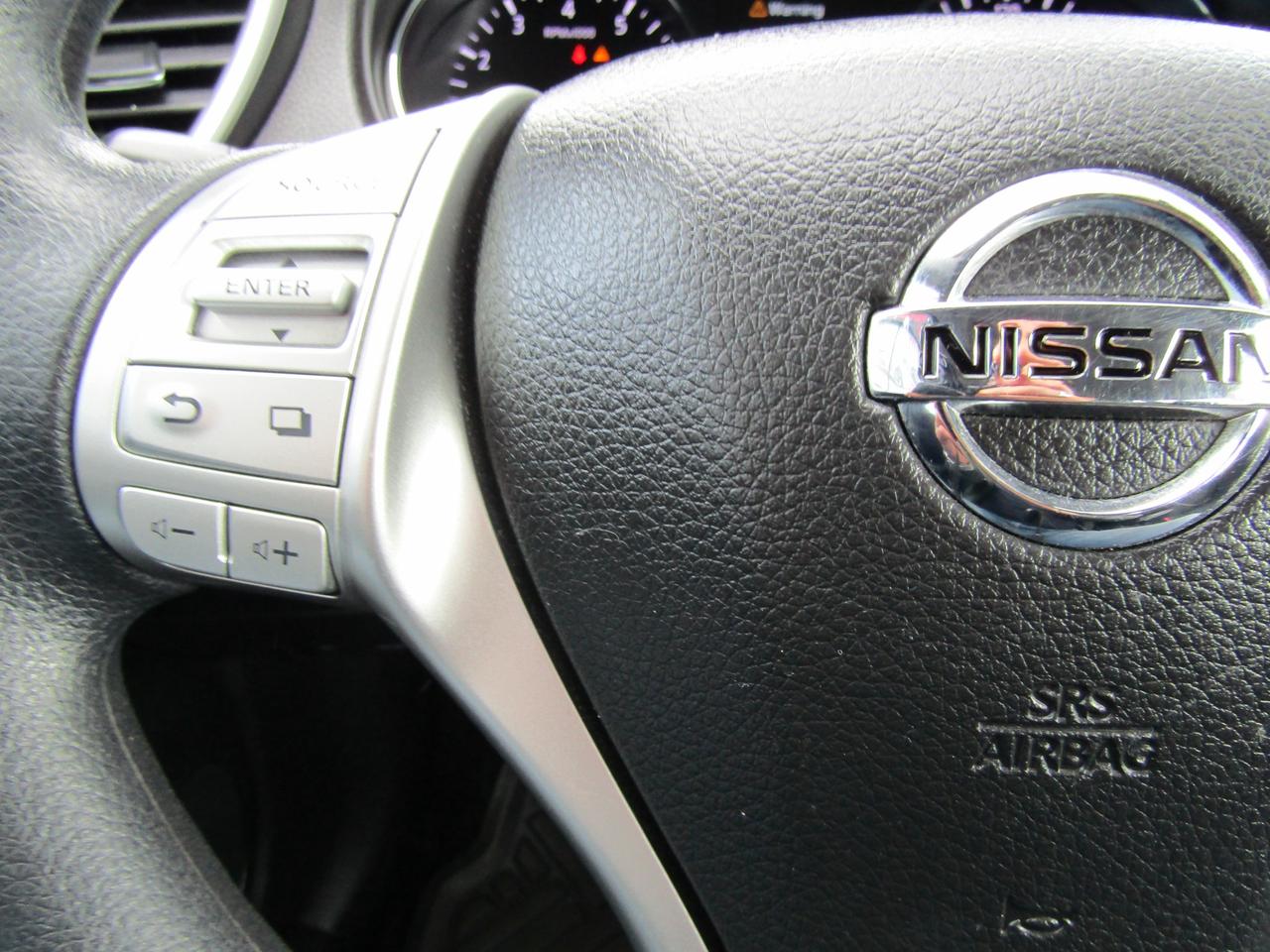 2016 Nissan Rogue SV,Camera,Bluetooth,Heated Seats,Push to Start*Certified* Photo