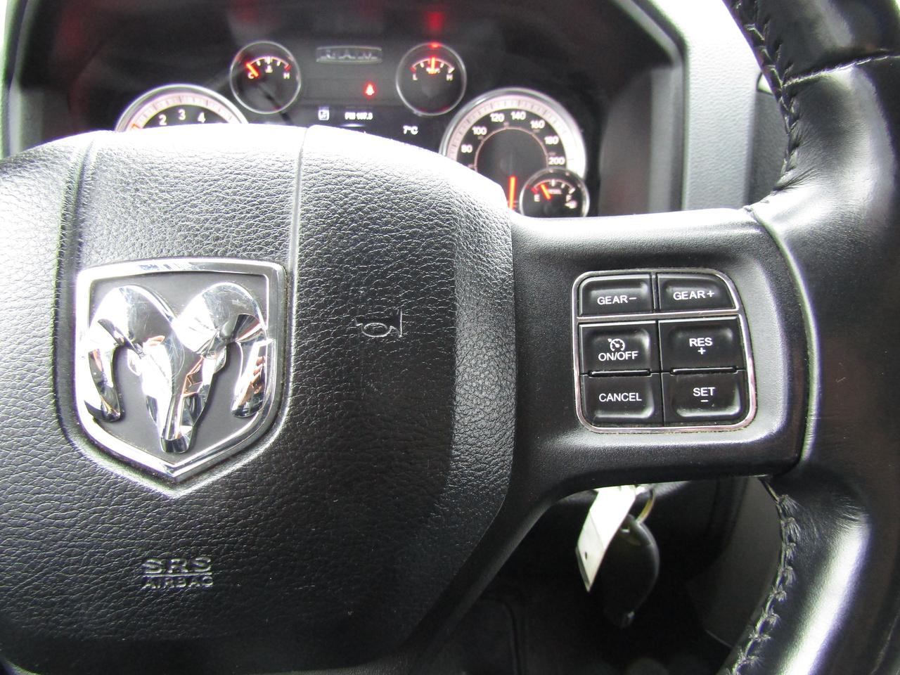 2015 RAM 1500 Diesel,Big Horn,4X4,Camera,Alloy,Pwr Seats & locks & Windows*Certified* Photo