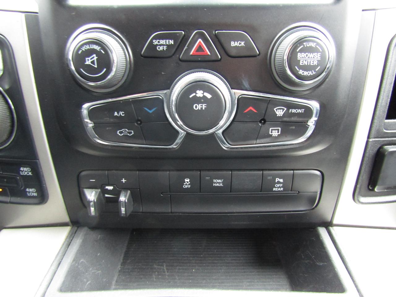 2015 RAM 1500 Diesel,Big Horn,4X4,Camera,Alloy,Pwr Seats & locks & Windows*Certified* Photo