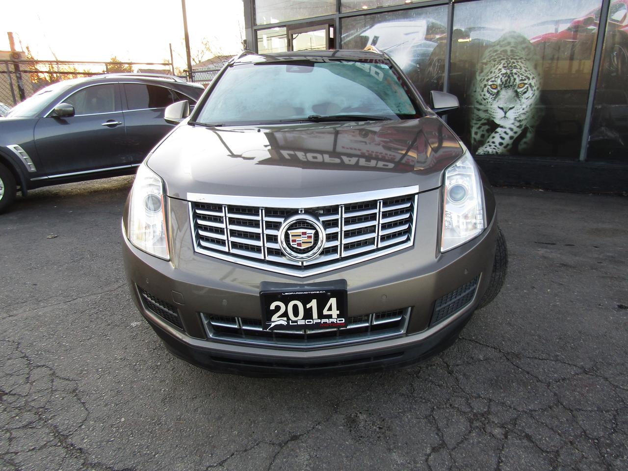 2014 Cadillac SRX Luxury, AWD, Navi, Pano, Leather **AS IS** Photo1