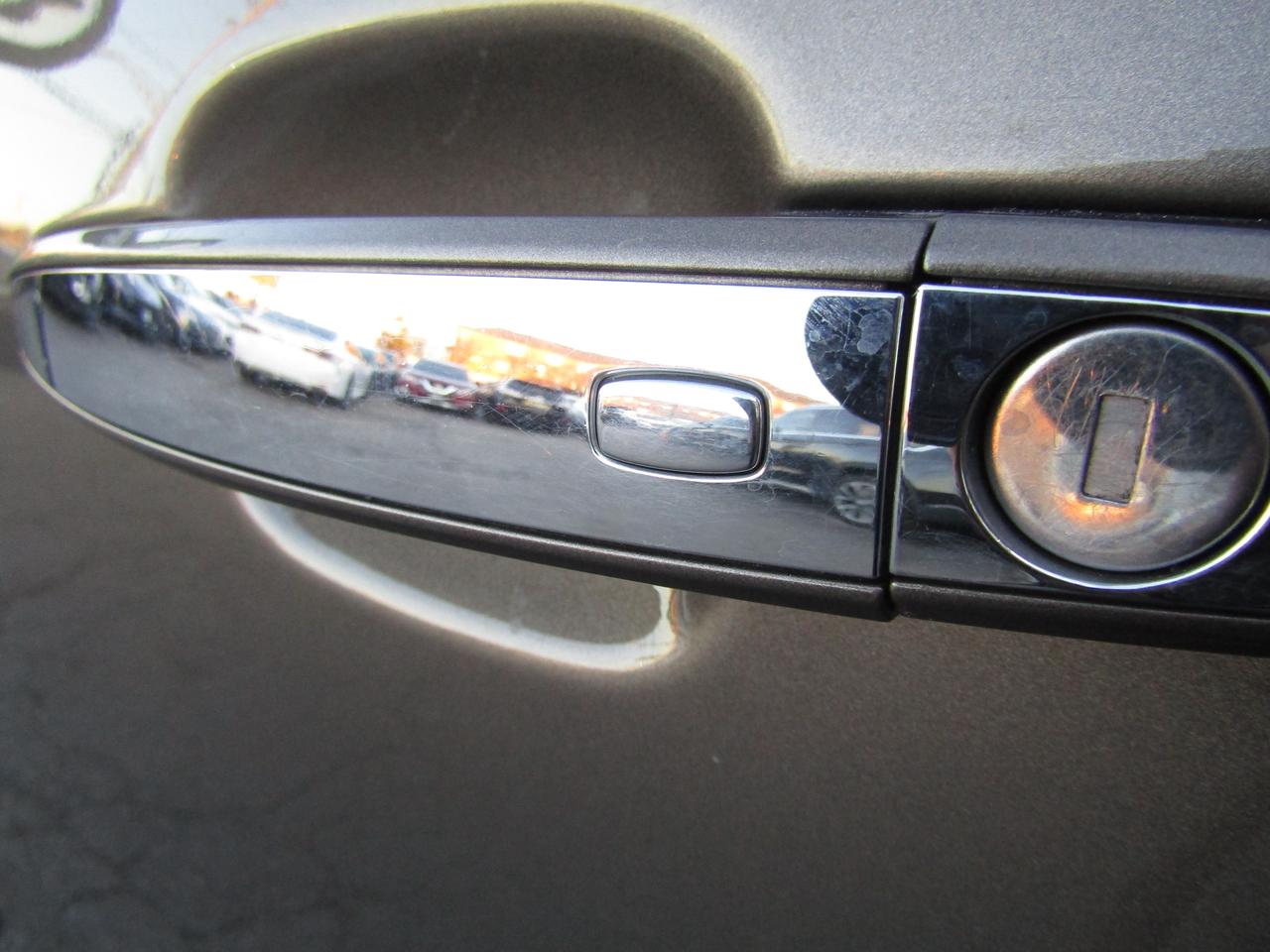 2014 Cadillac SRX Luxury, AWD, Navi, Pano, Leather **AS IS** Photo