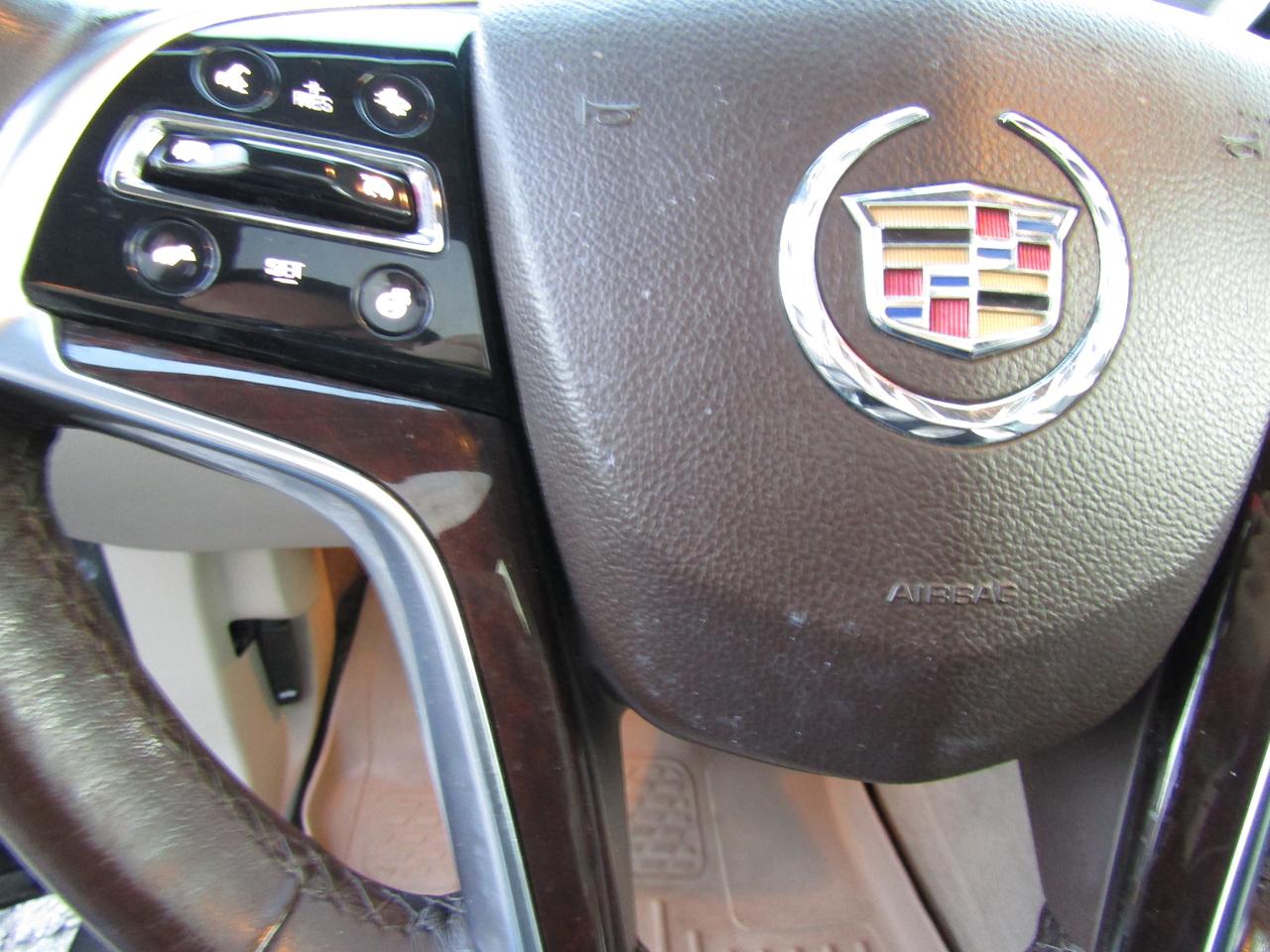 2014 Cadillac SRX Luxury, AWD, Navi, Pano, Leather **AS IS** Photo