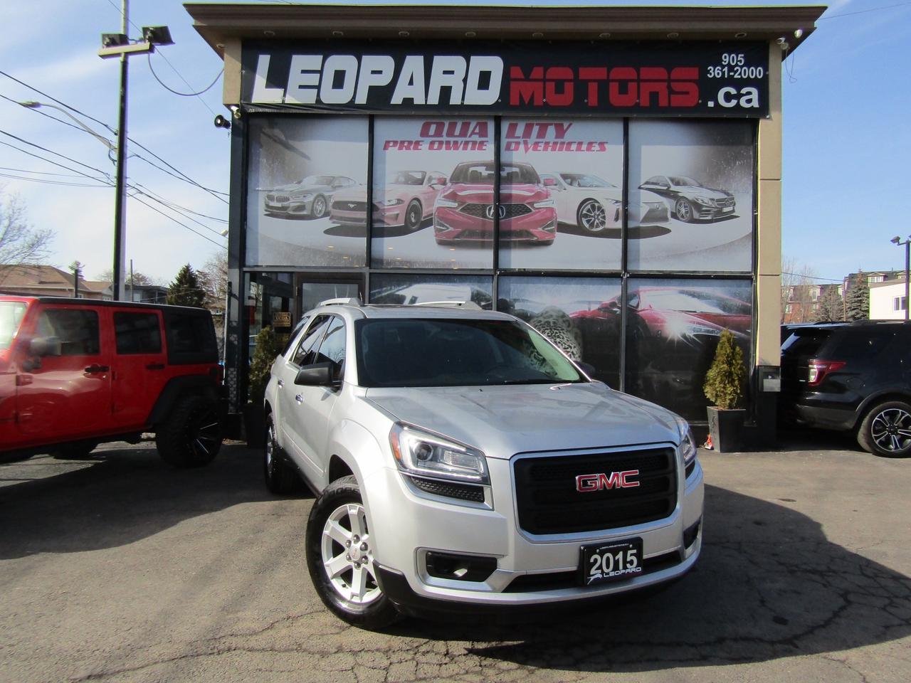 2015 GMC Acadia SLT, 7Pass, Camera, Sunroof, Heated Seats *Certified* Photo0