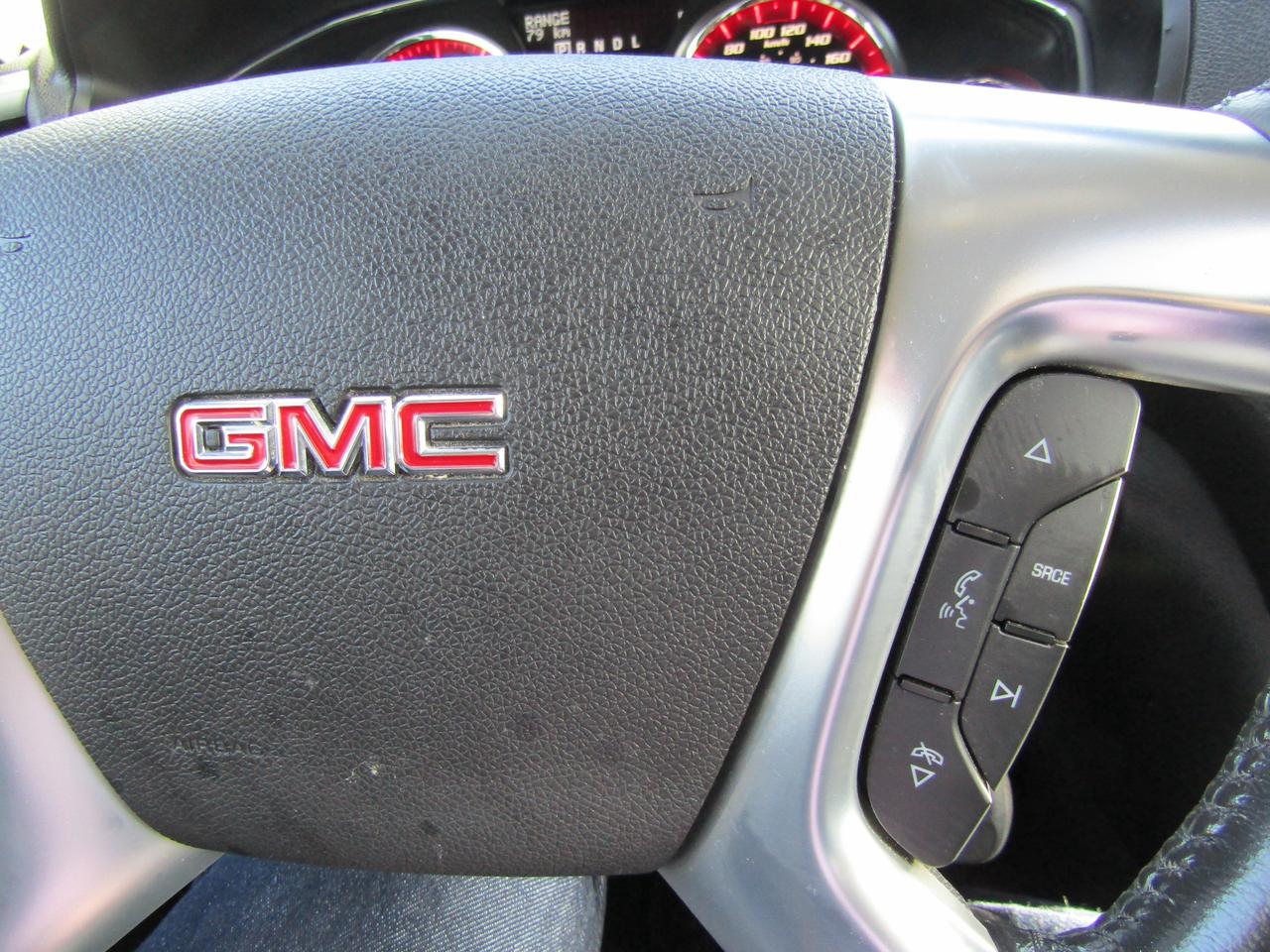 2015 GMC Acadia SLT, 7Pass, Camera, Sunroof, Heated Seats *Certified* Photo