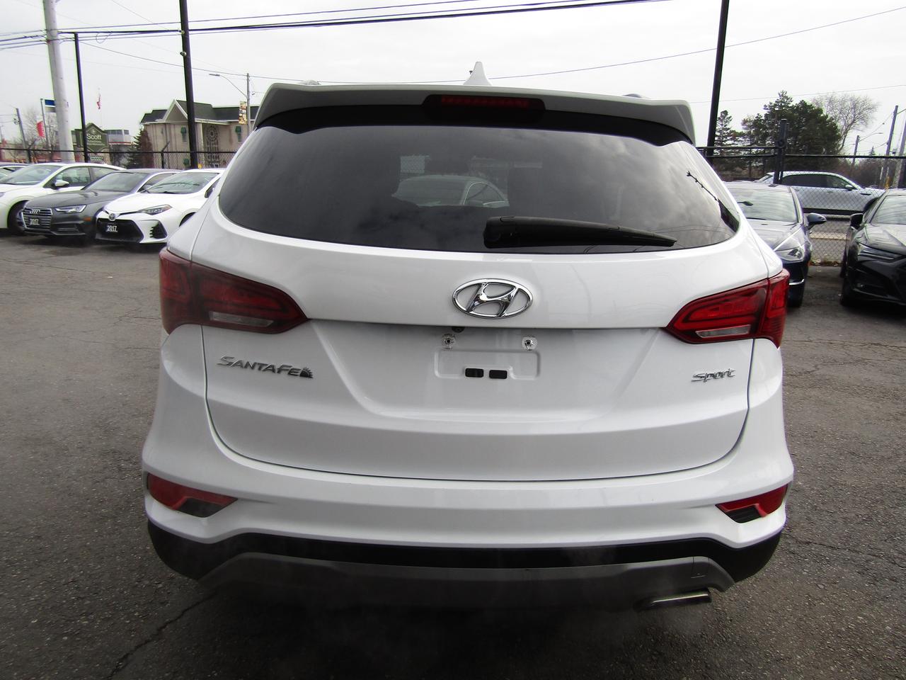 2017 Hyundai Santa Fe Sport, Camera, Heated Seats, Bluetooth, Alloy, *Certified* Photo
