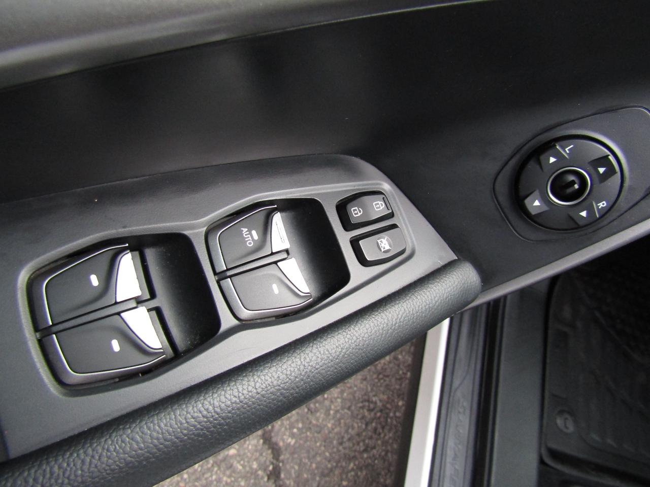 2017 Hyundai Santa Fe Sport, Camera, Heated Seats, Bluetooth, Alloy, *Certified* Photo