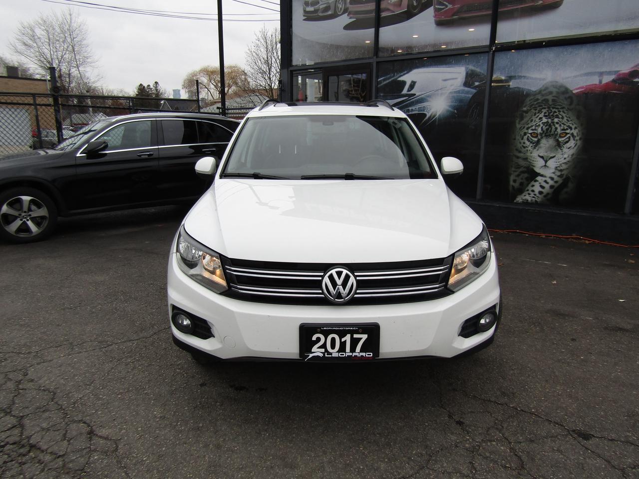 2017 Volkswagen Tiguan Wolfsburg,4Motion,Pano,Leather,Camera*Certified* Photo1