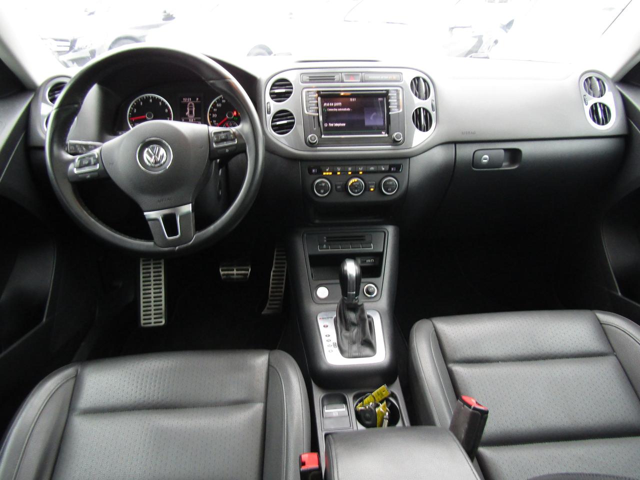 2017 Volkswagen Tiguan Wolfsburg,4Motion,Pano,Leather,Camera*Certified* Photo