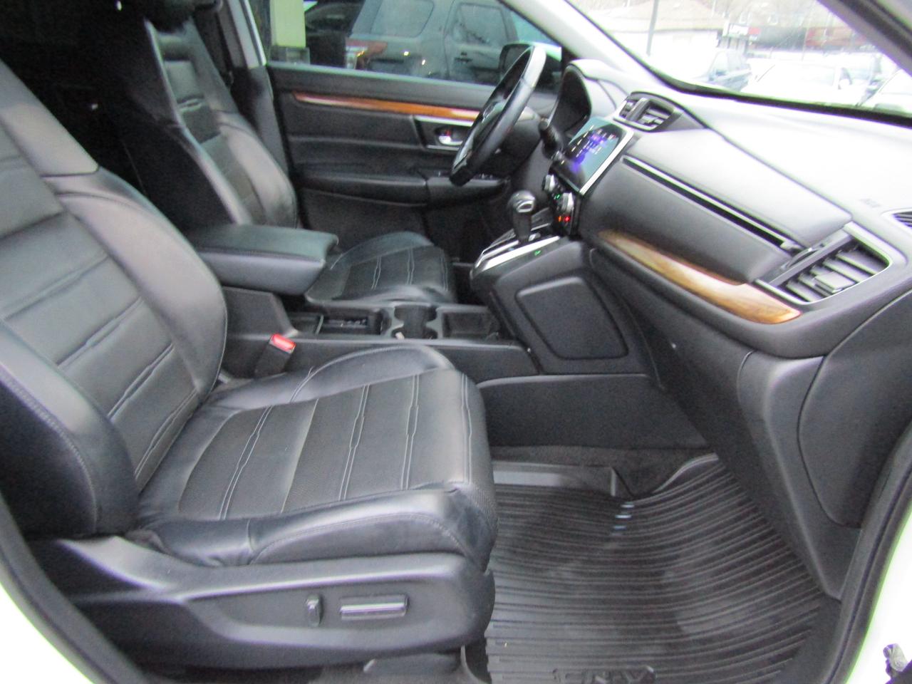 2017 Honda CR-V EX-L, Leather, Sunroof, 2Camera, *Certified* Photo