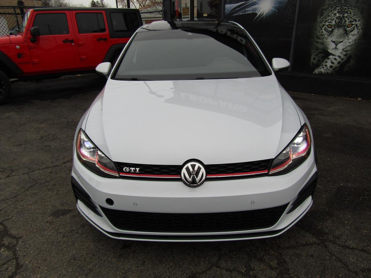 2018 Volkswagen Golf GTI Autobahn, Camera, Navi, Sunroof, Pwr Seats, Bluetooth*Certified* Photo