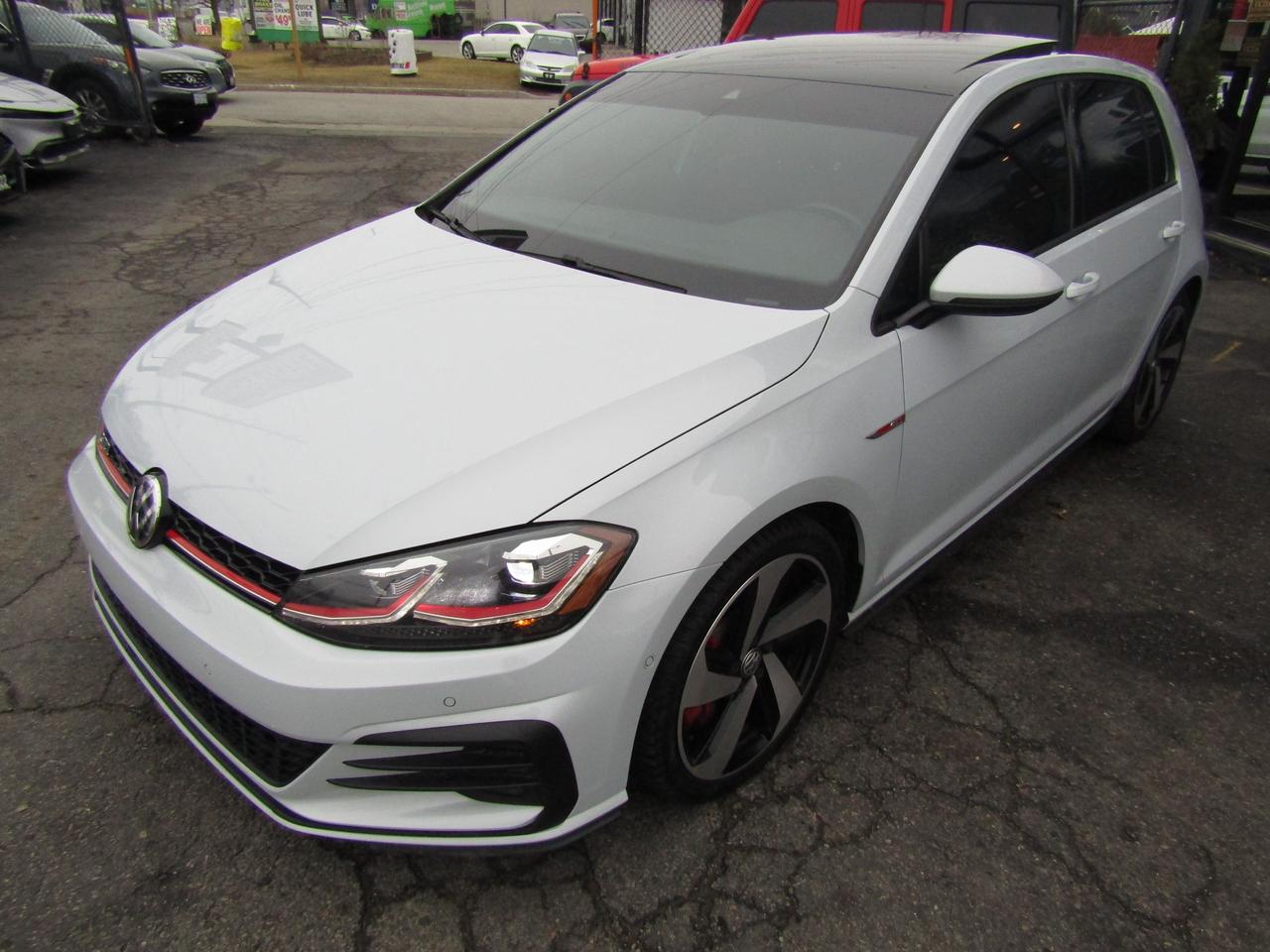 2018 Volkswagen Golf GTI Autobahn, Camera, Navi, Sunroof, Pwr Seats, Bluetooth*Certified* Photo2