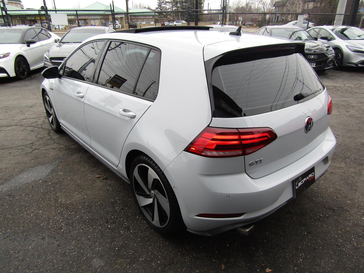 2018 Volkswagen Golf GTI Autobahn, Camera, Navi, Sunroof, Pwr Seats, Bluetooth*Certified* Photo4