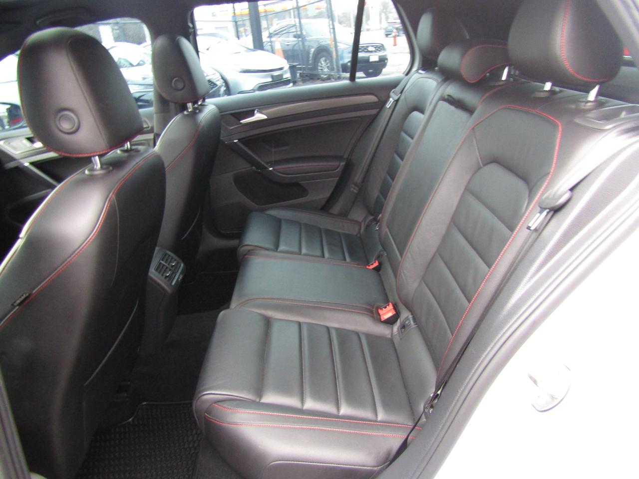 2018 Volkswagen Golf GTI Autobahn, Camera, Navi, Sunroof, Pwr Seats, Bluetooth*Certified* Photo