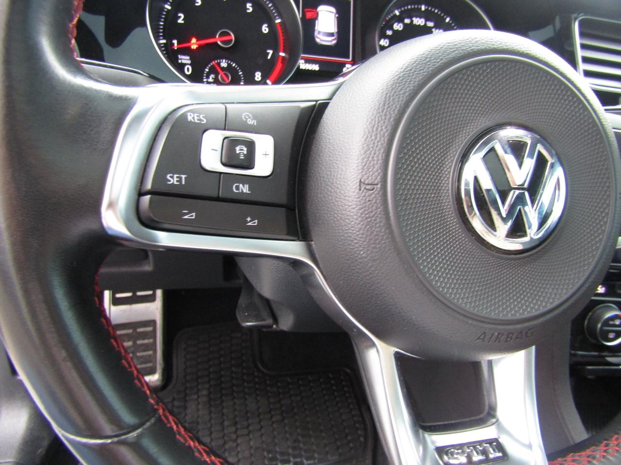 2018 Volkswagen Golf GTI Autobahn, Camera, Navi, Sunroof, Pwr Seats, Bluetooth*Certified* Photo