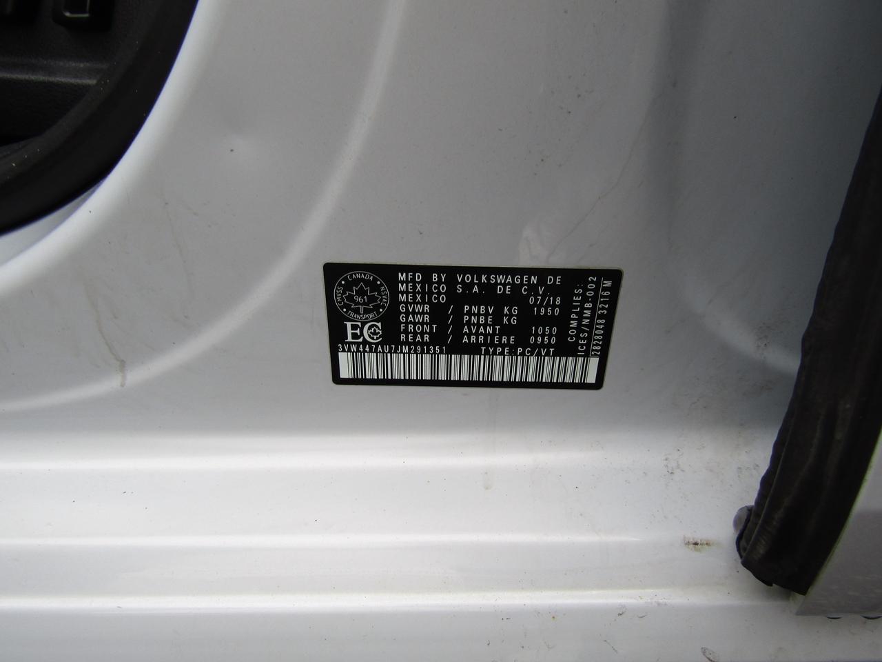 2018 Volkswagen Golf GTI Autobahn, Camera, Navi, Sunroof, Pwr Seats, Bluetooth*Certified* Photo