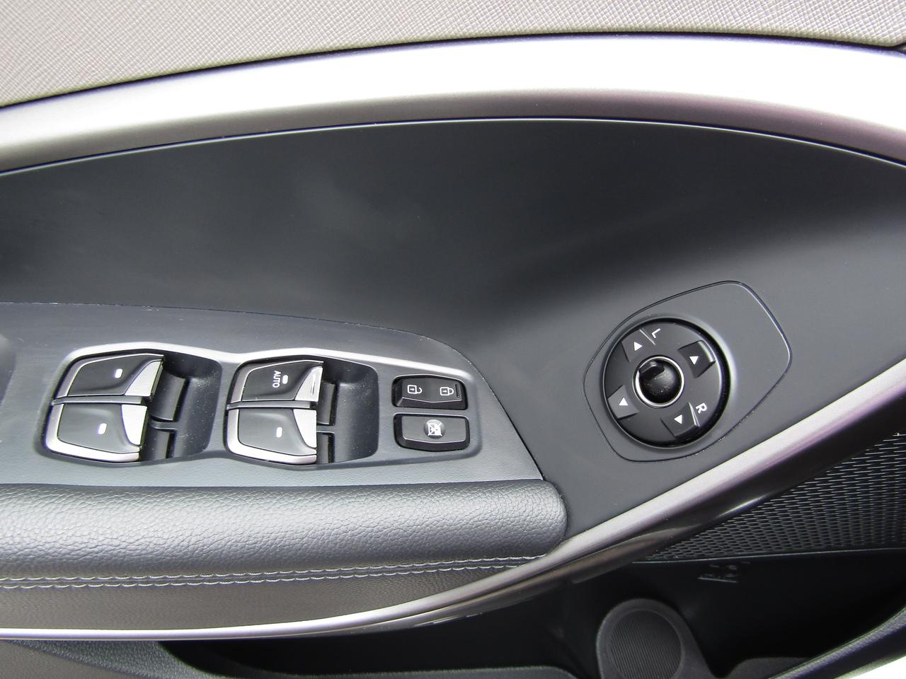 2018 Hyundai Santa Fe Sport, AWD, Camera, Heated Seats, ECO, *No Accident*Certified* Photo