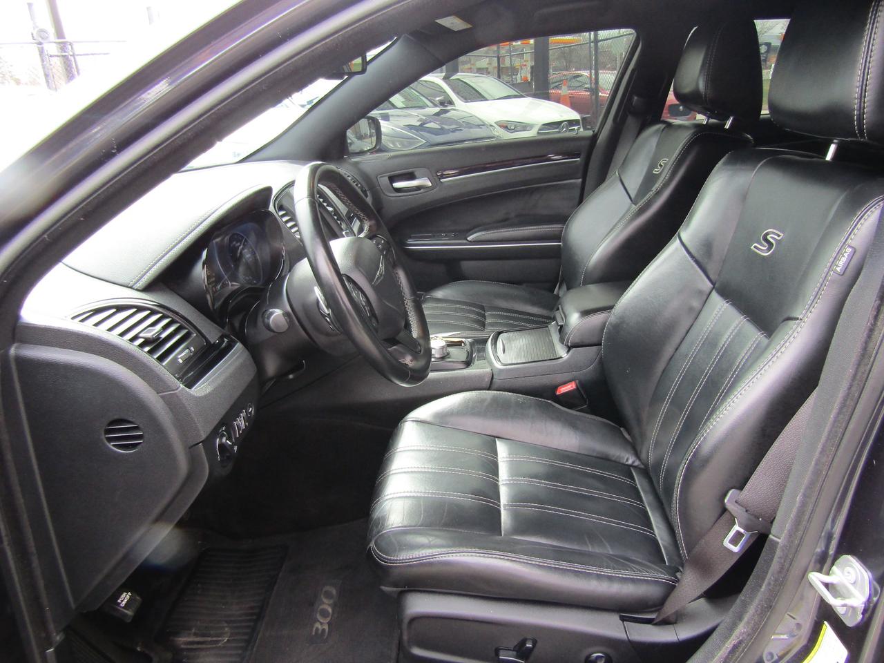 2017 Chrysler 300 S, AWD, Camera, Leather, Paddle Shifts, *Certified* Photo