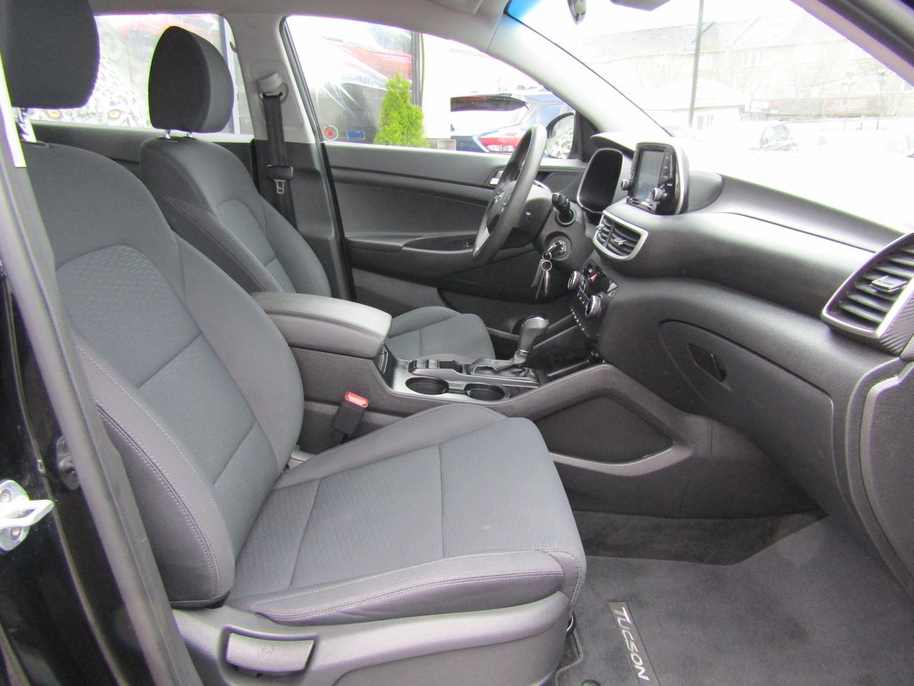 2019 Hyundai Tucson SE, Awd, Camera, Lane Assist, Alloy, *Certified* Photo