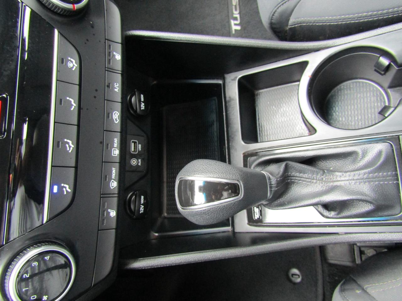 2019 Hyundai Tucson SE, Awd, Camera, Lane Assist, Alloy, *Certified* Photo