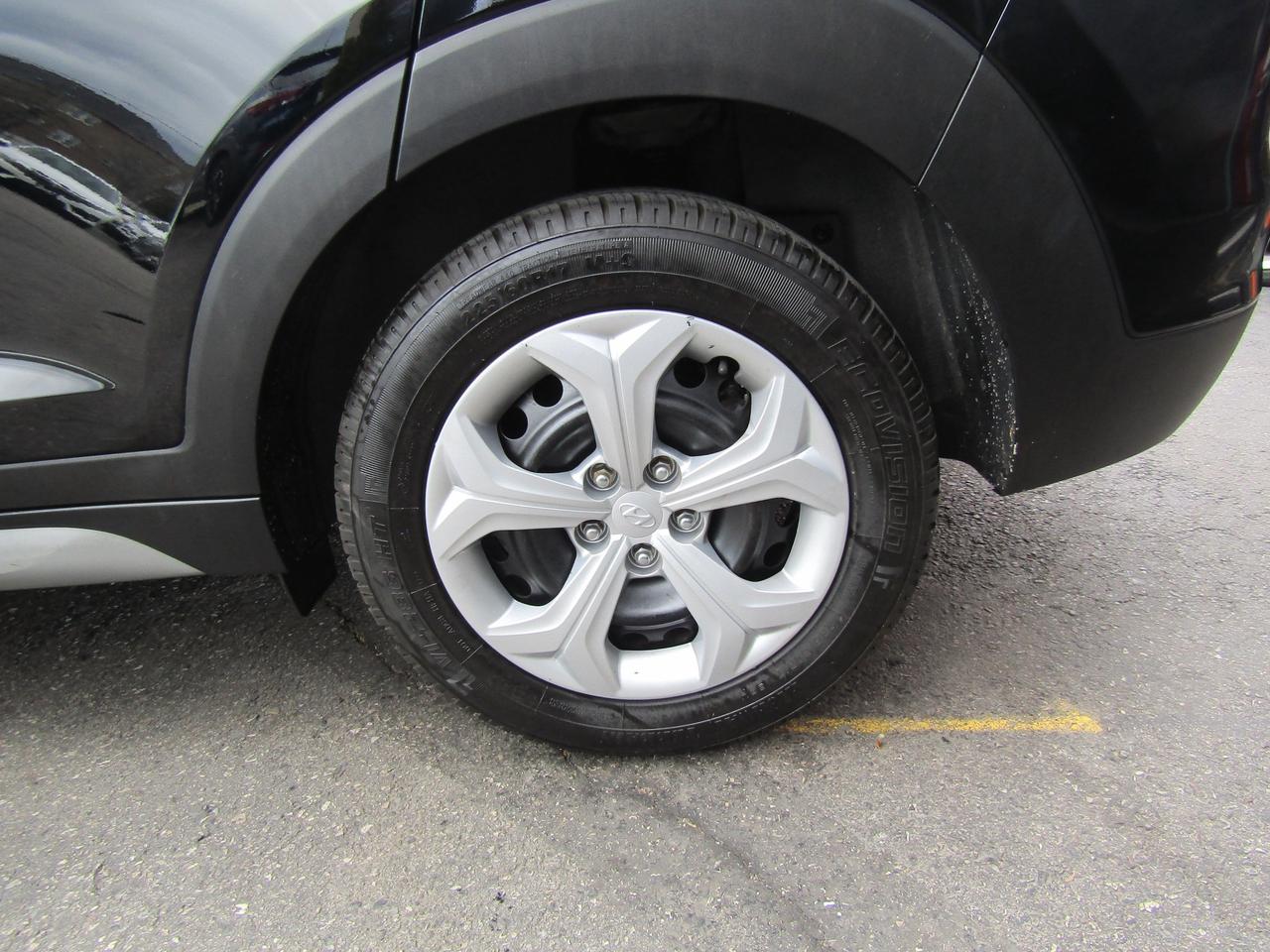 2019 Hyundai Tucson SE, Awd, Camera, Lane Assist, Alloy, *Certified* Photo