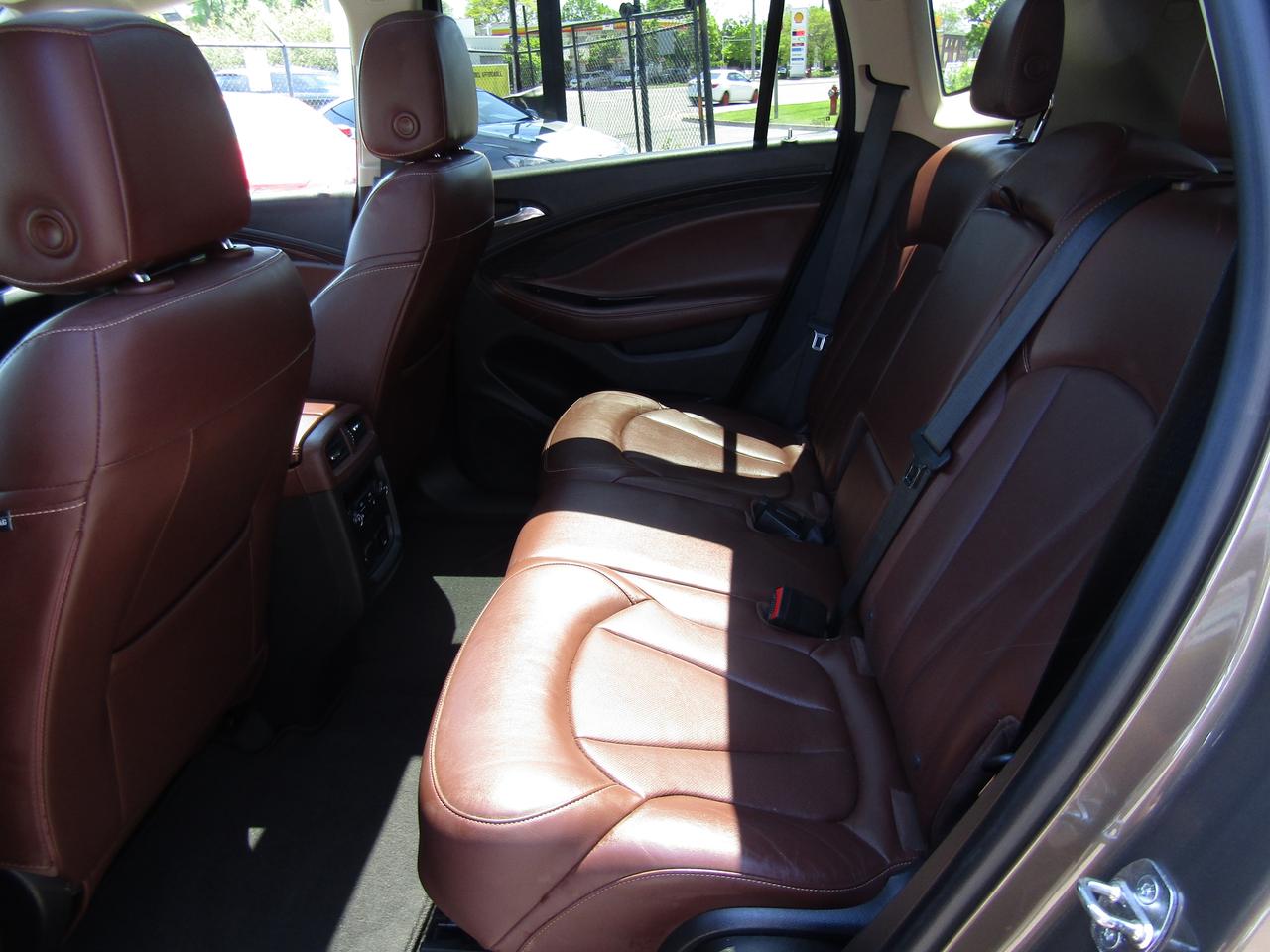 2017 Buick Envision Premium, AWD, Navi, Leather, Camera, Pano, Memory, *Certified* Photo