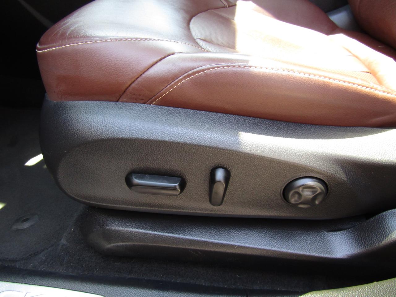 2017 Buick Envision Premium, AWD, Navi, Leather, Camera, Pano, Memory, *Certified* Photo