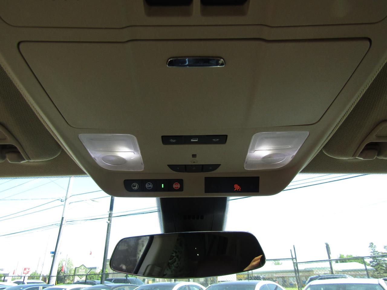 2017 Buick Envision Premium, AWD, Navi, Leather, Camera, Pano, Memory, *Certified* Photo