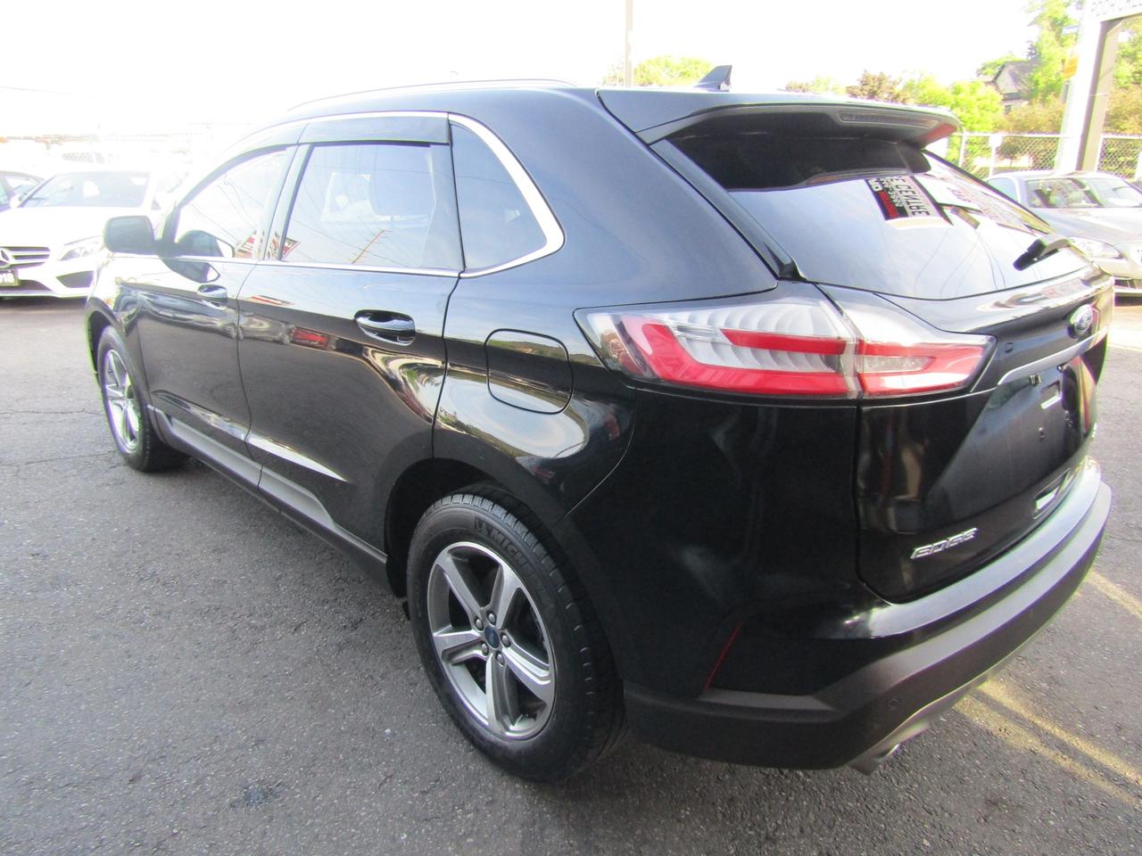 2019 Ford Edge SEL, Camera, Bluetooth, Alloy, *No Accident*Certified* Photo4