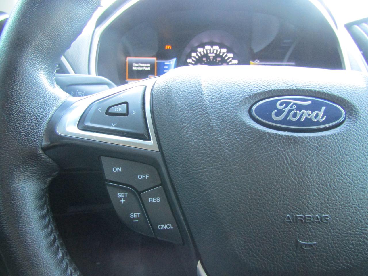 2019 Ford Edge SEL, Camera, Bluetooth, Alloy, *No Accident*Certified* Photo