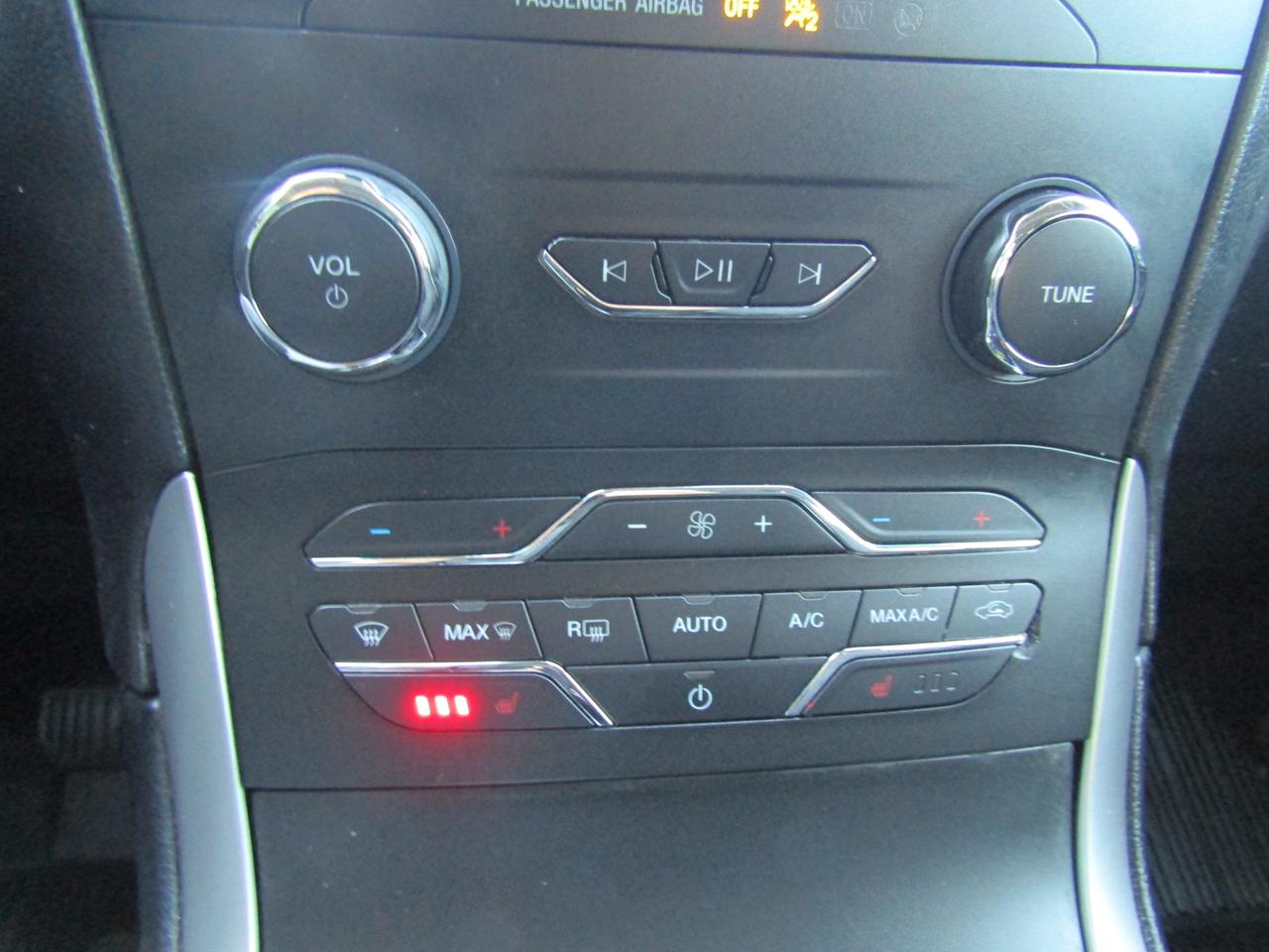 2019 Ford Edge SEL, Camera, Bluetooth, Alloy, *No Accident*Certified* Photo