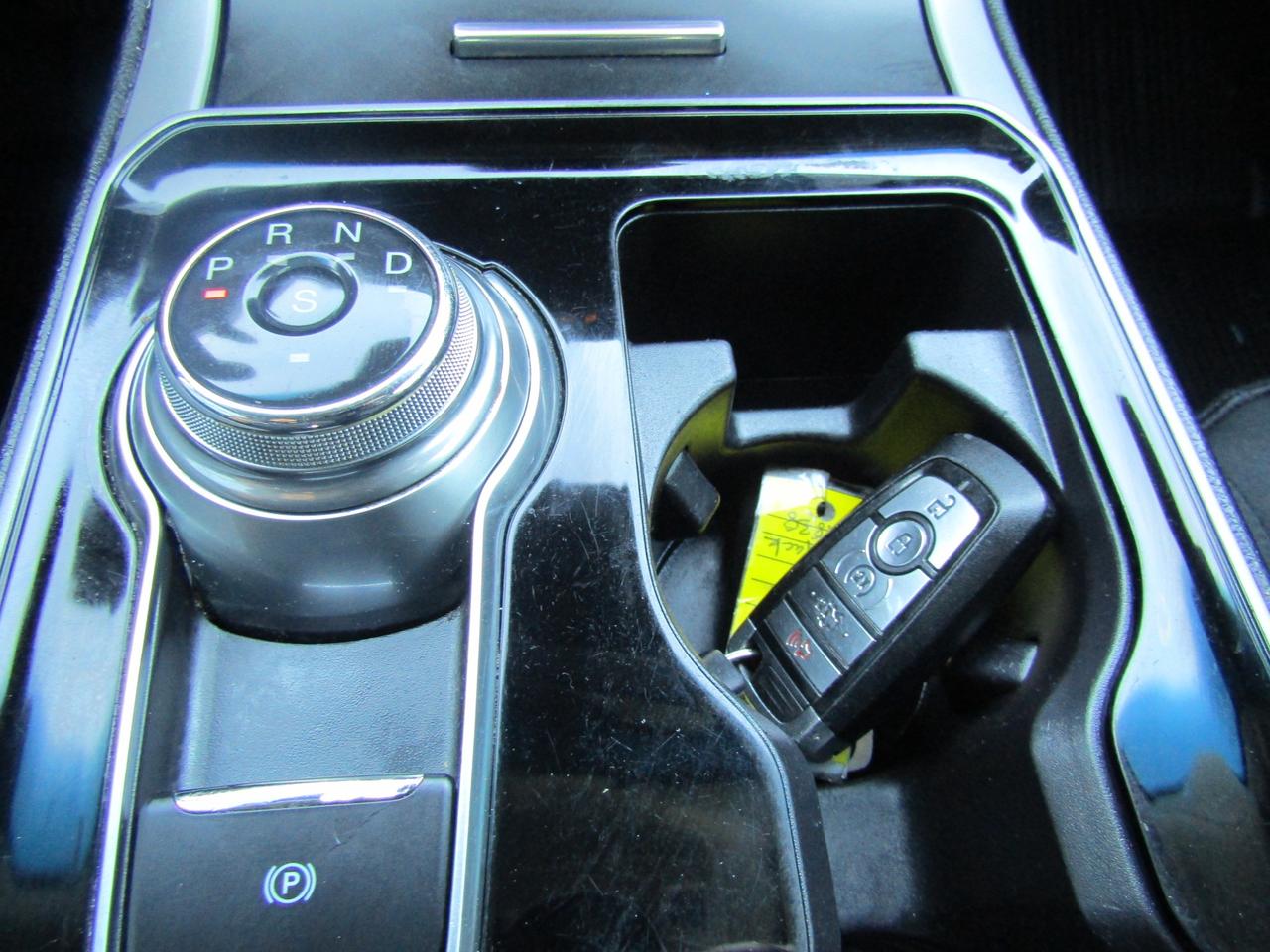 2019 Ford Edge SEL, Camera, Bluetooth, Alloy, *No Accident*Certified* Photo