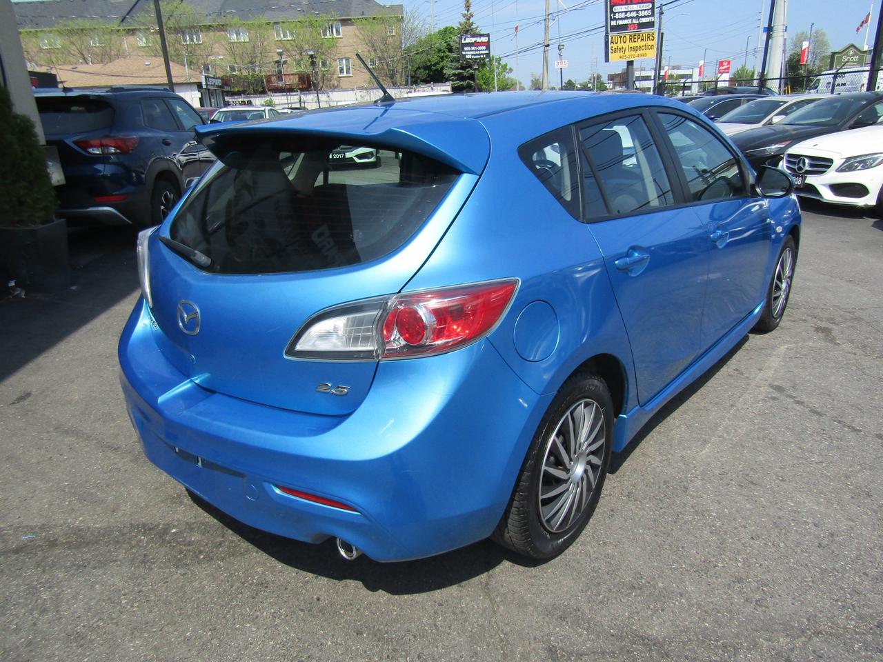 2010 Mazda MAZDA3 GS, Sunroof, Bluetooth, Cruise Ctrl, Alloy, *Certified* Photo